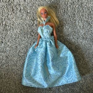 Vintage 1966 Barbie with dress